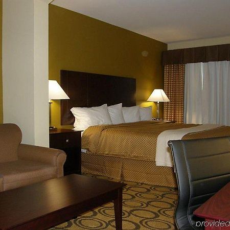 La Jagu Inn & Suites Winnfield Quarto foto