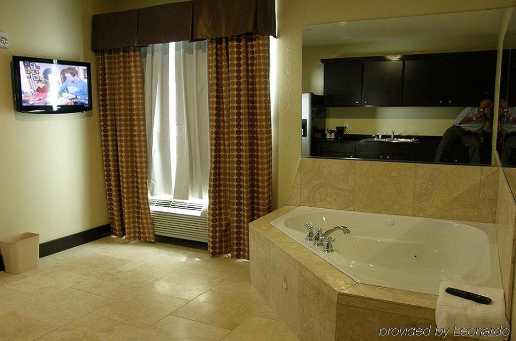 La Jagu Inn & Suites Winnfield Quarto foto
